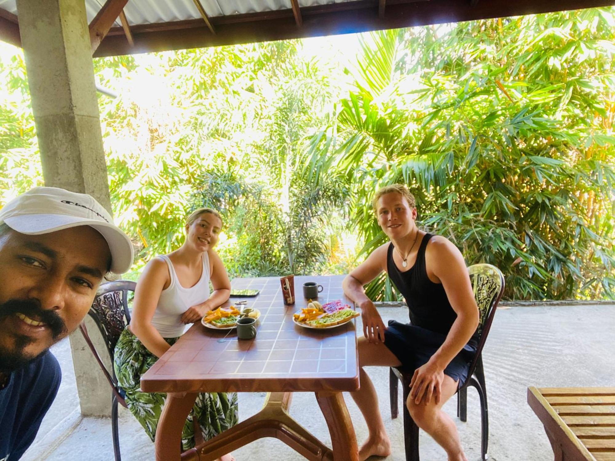 Leo Homestay Dickwella Exterior photo
