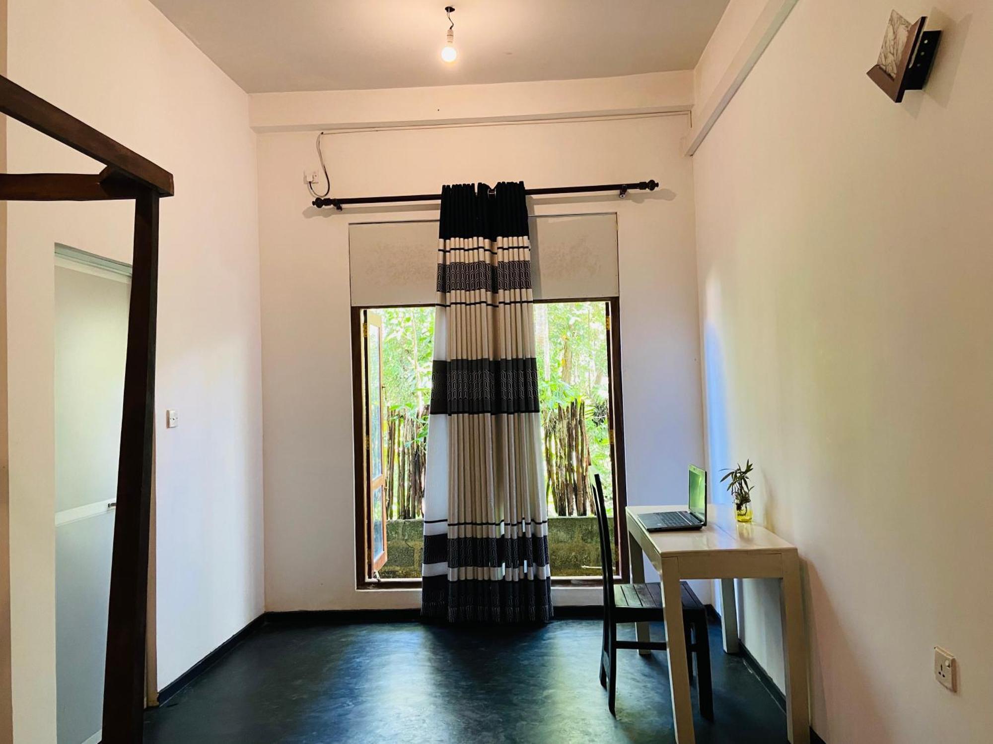 Leo Homestay Dickwella Exterior photo