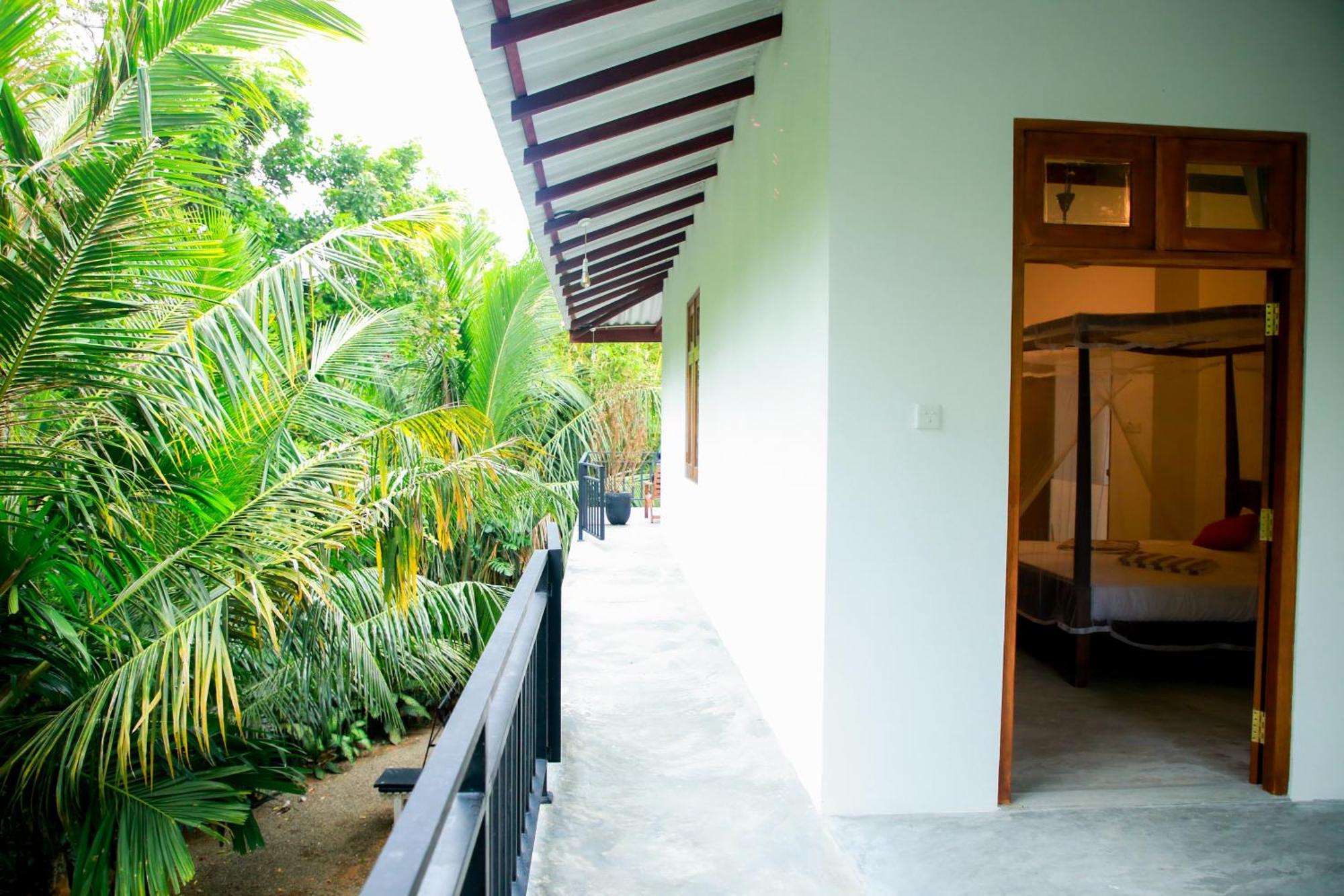 Leo Homestay Dickwella Exterior photo