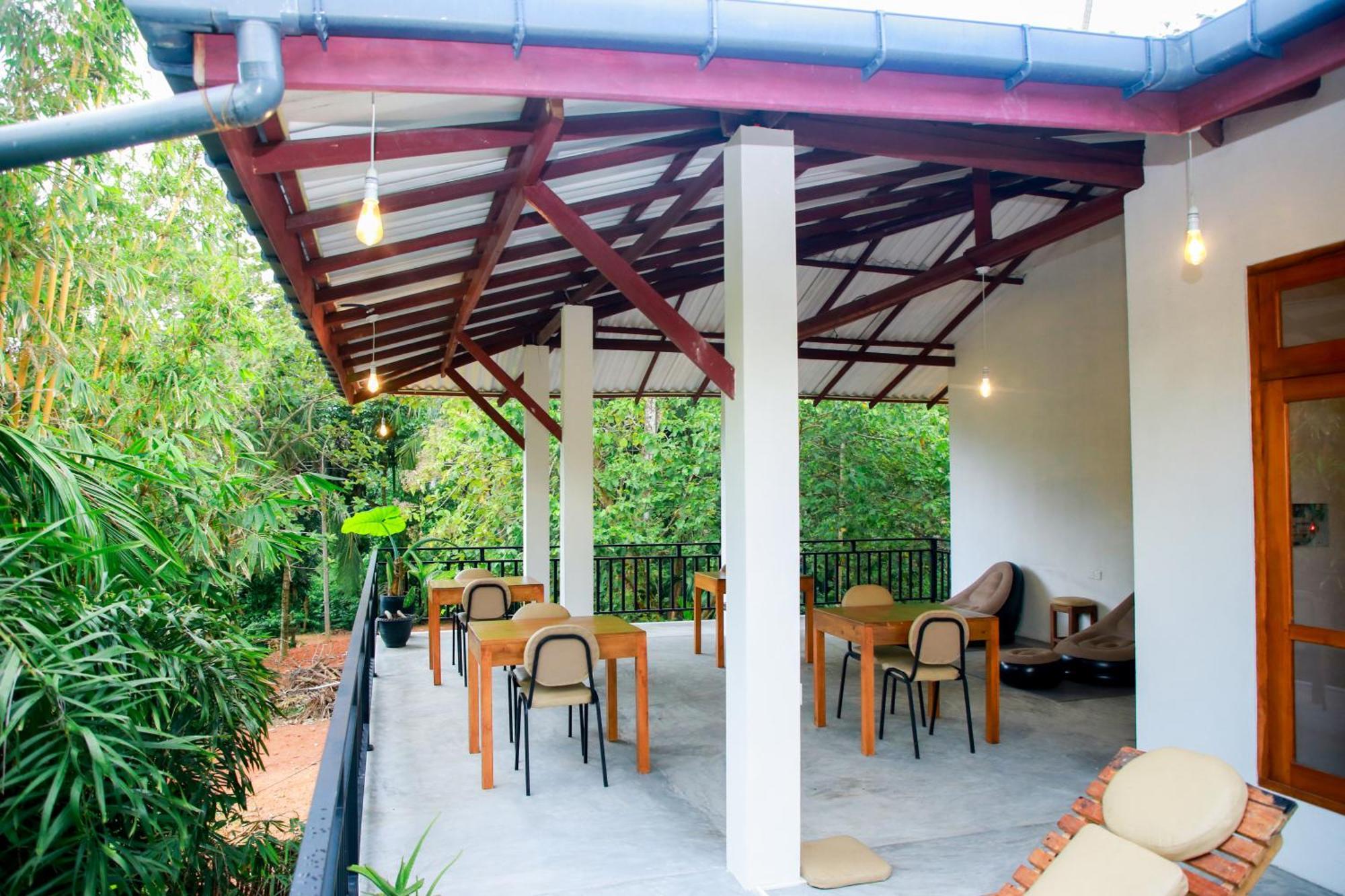 Leo Homestay Dickwella Exterior photo