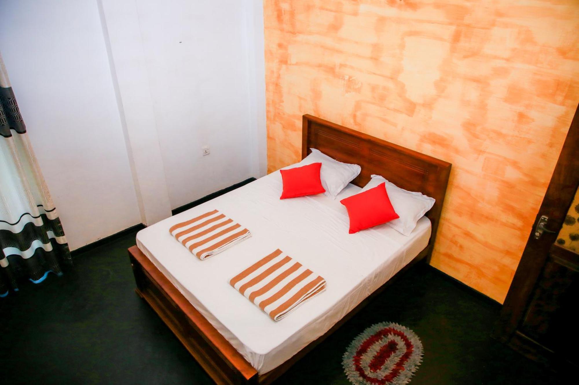 Leo Homestay Dickwella Exterior photo