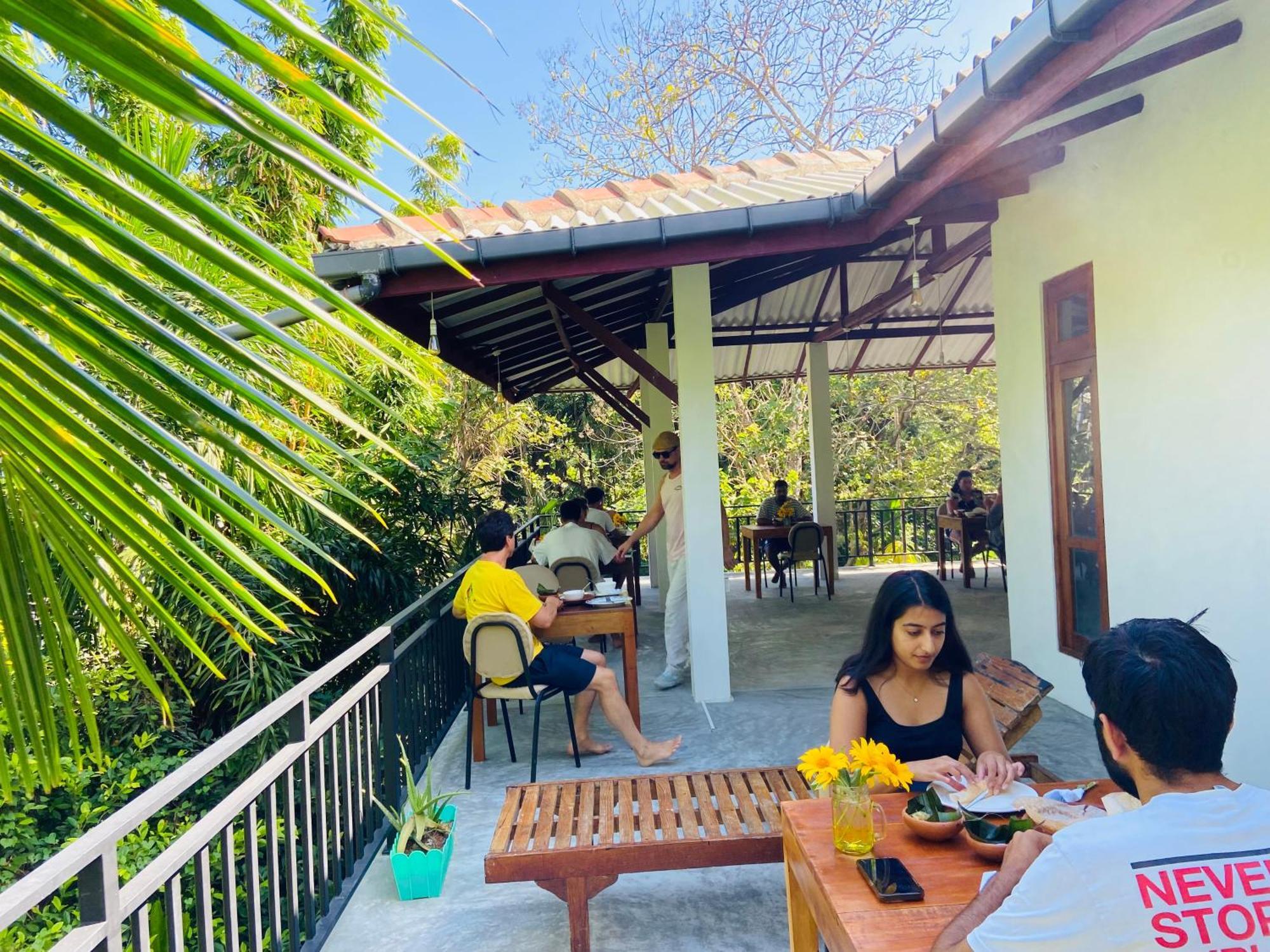Leo Homestay Dickwella Exterior photo